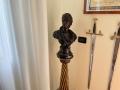 100
